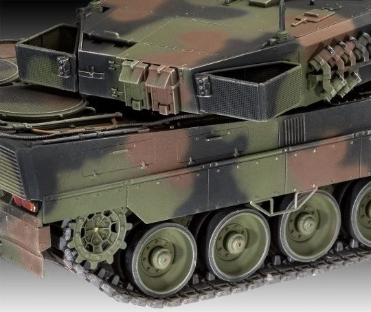 Plastični model Leopard 2A6/A6NL
