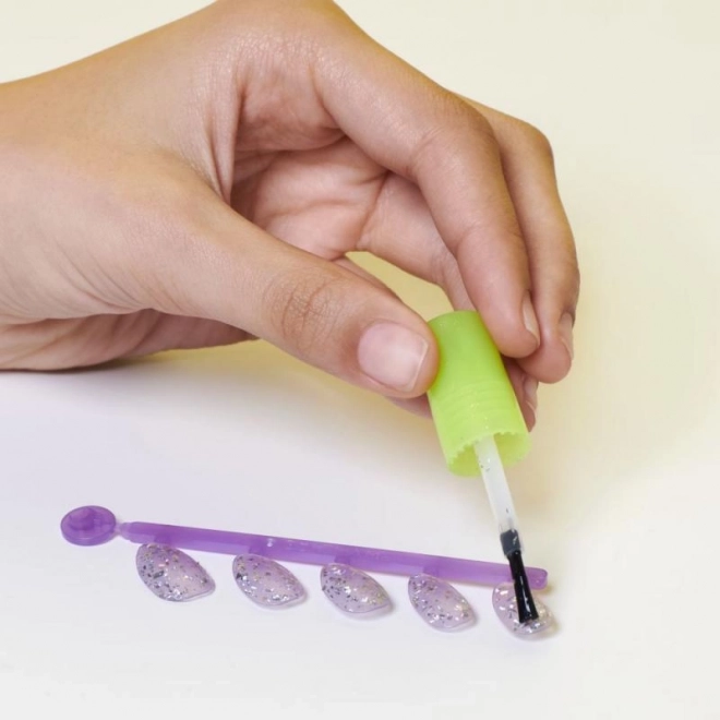 Komplet dvojna Cool Maker Manikura Presenečenje
