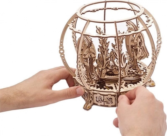 Ugears 3D lesena mehanska sestavljanka Mehanski akvarij