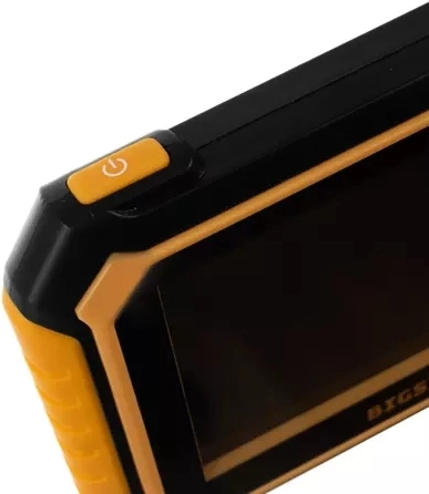 Svetel 4,3" LCD-zaslon v ohišju naprave