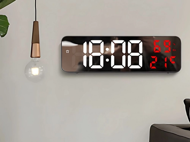 Elektronska digitalna ura s termometrom in budilko