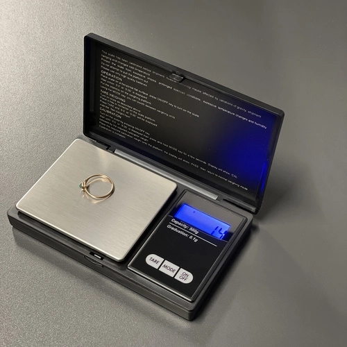 Žepni digitalni tehtnica s natančnostjo 0,1 g in kapaciteto 500 g
