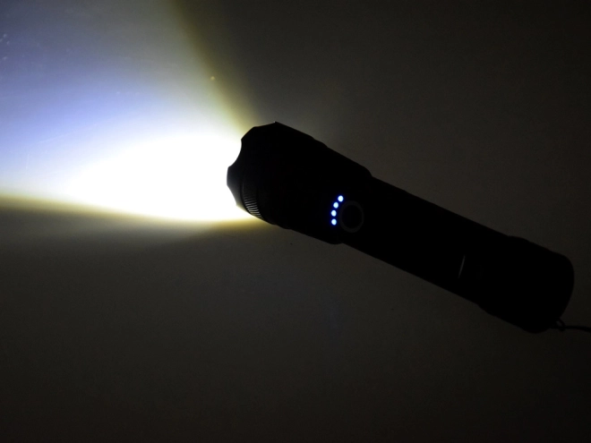 Zmogljiva LED svetilka USB vodoodporna