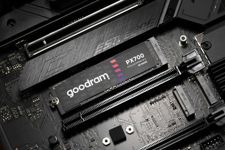 Bliskovite hitrosti PCIe 4.0