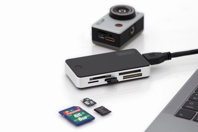 5-portni USB 3.0 SuperSpeed čitalnik pomnilniških kartic