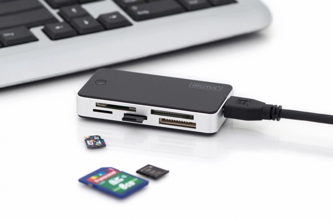 5-portni USB 3.0 SuperSpeed čitalnik pomnilniških kartic
