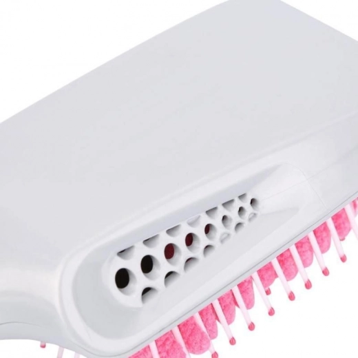 Kombinacija česanja in sušenja