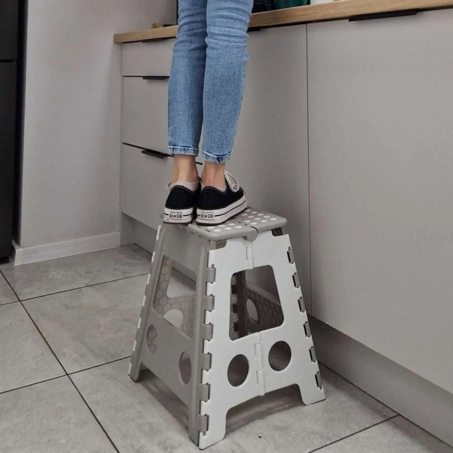 Sklopni nedrseči stolček 39 cm svetlo siv