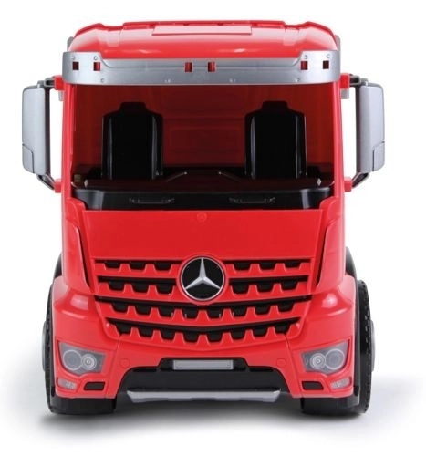 Lena Mercedes Arocs prekucnik