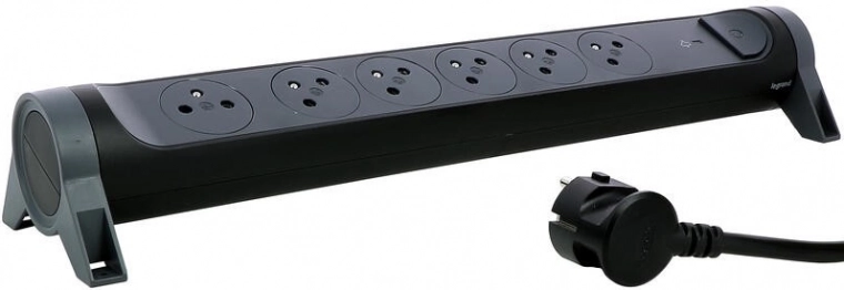 Šest vtičnic za več naprav