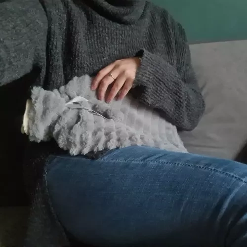 Gumijasta steklenica za vročo vodo v prevleki 2000ml Ruhhy 19806