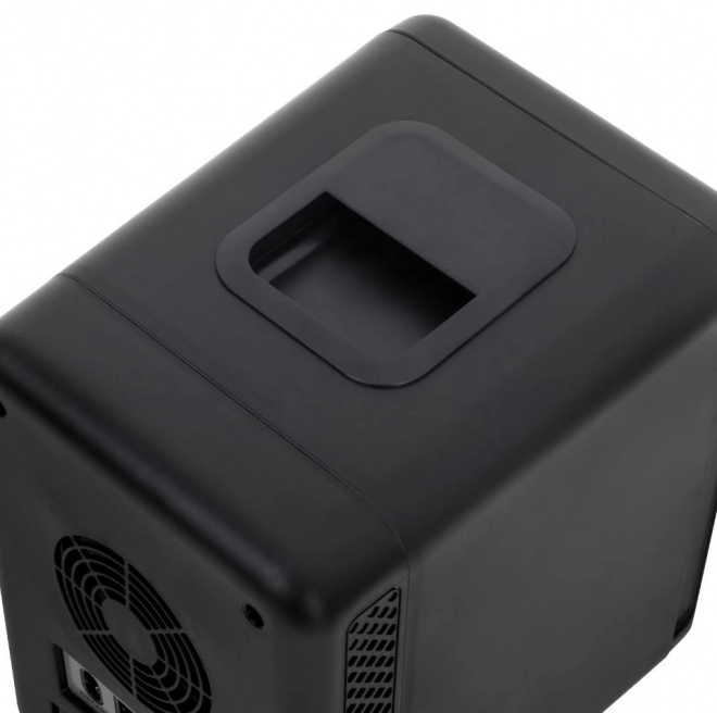 Mini hladilnik 4l črna AD 8084