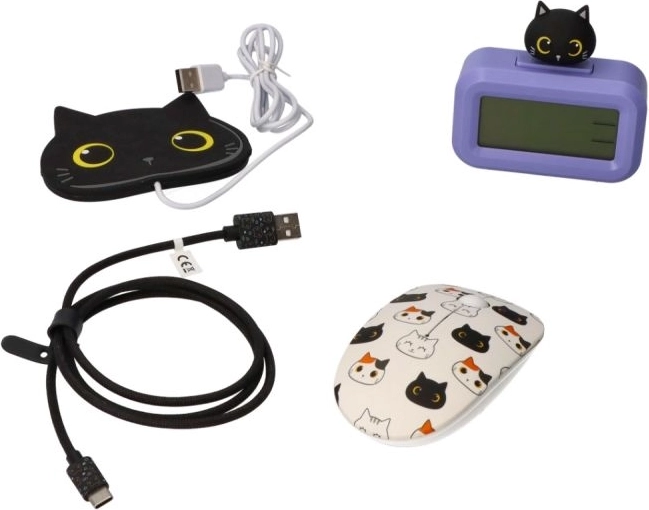 Slog z motivom črne mačke