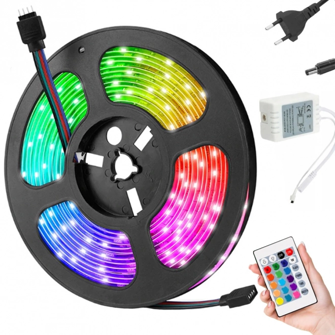 Vodotesna LED trak RGB z daljinskim upravljanjem 4,5 m