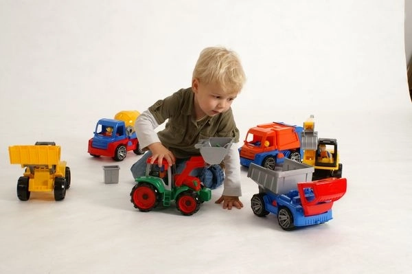 Plastični Truxx traktor Lena