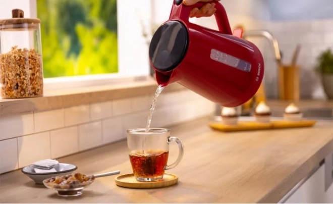 Grelnik vode MyMoment 1,7l Rdeča