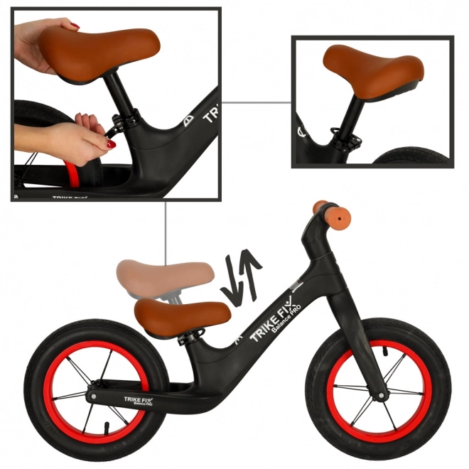Otroški poganjalec Trike Fix Balance PRO črne barve