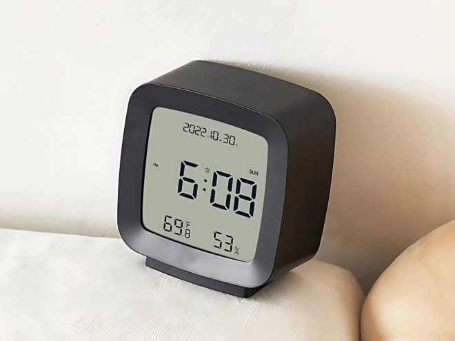 Pregleden LCD zaslon