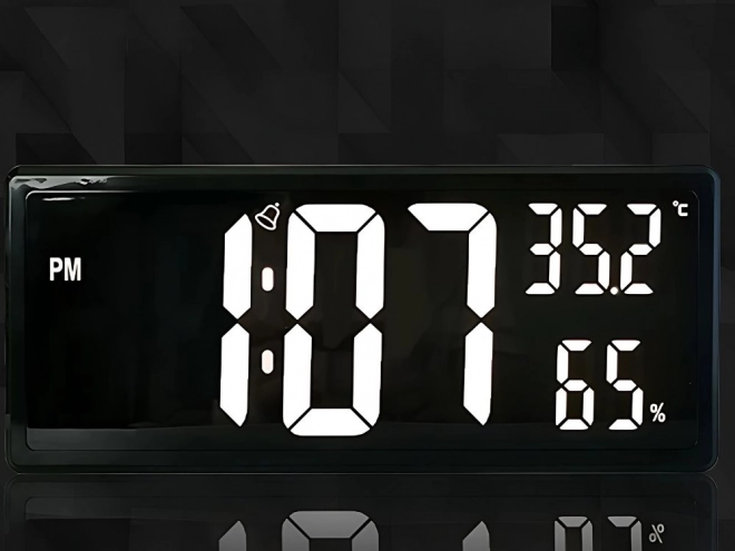 Digitalna ura z LED zaslonom in funkcijo merjenja temperature in vlažnosti