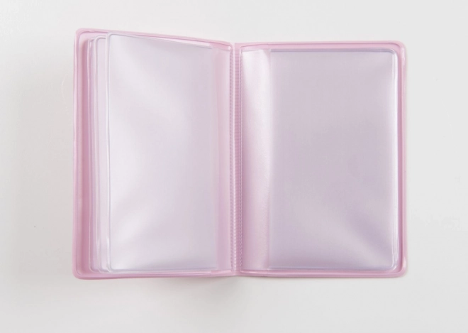 Etui za zvestobne kartice s pastelnimi barvami