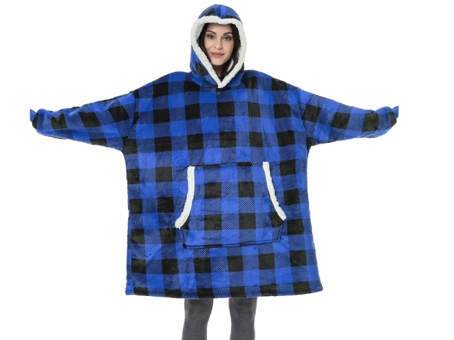 Topla oversize odeja z mikine s kapuco