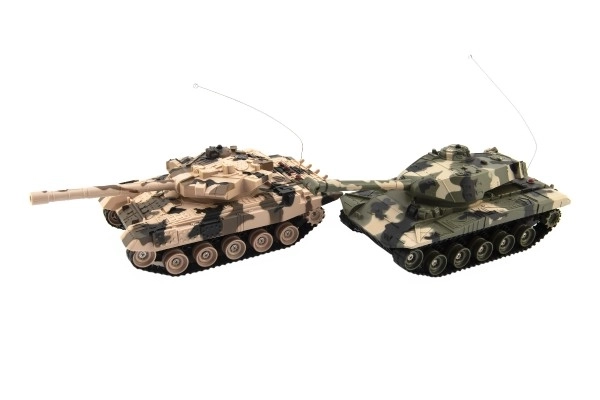 RC modeli za Tankovsko bitko z napolnjivimi baterijami