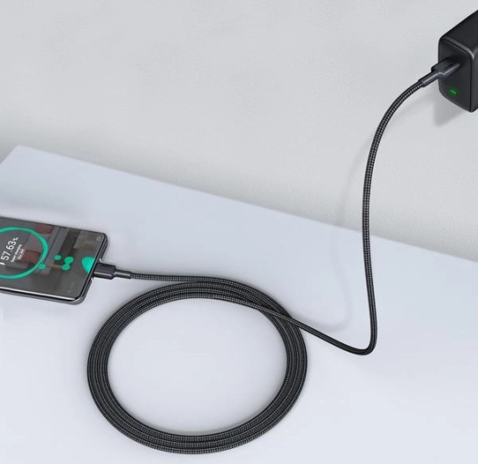 Hitro polnjenje do 60 W s Power Delivery