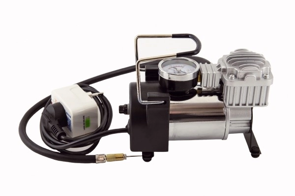 Zračni kompresor 150 PSI s priborom