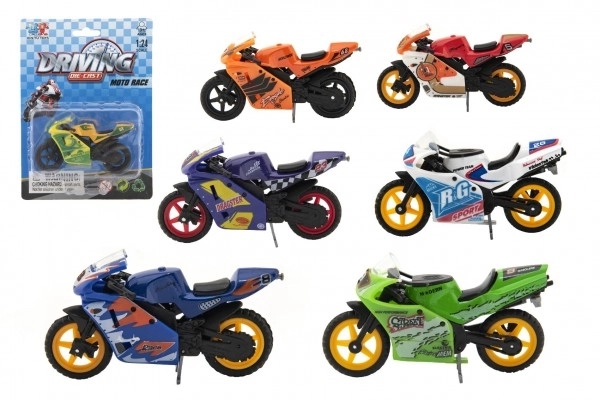 Motor s kovinskim/plastičnim dirkačem 8cm z mešanimi vrstami v prostem teku na kartici