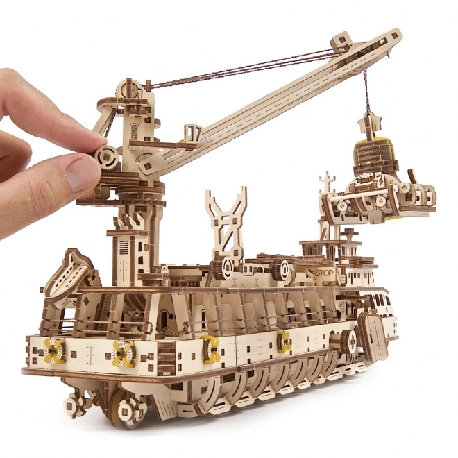 Ugears 3D uganka - Raziskovalna parna ladja 575 delov