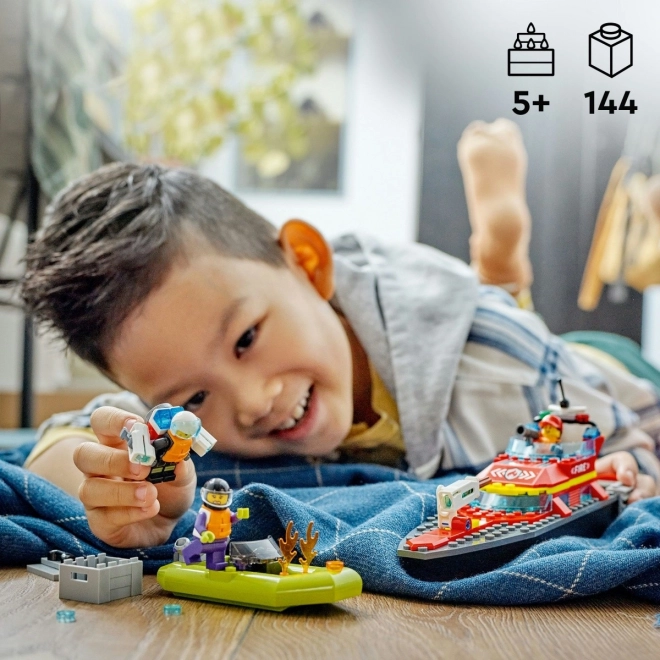 LEGO® City 60373 Gasilska reševalna ladja in čoln
