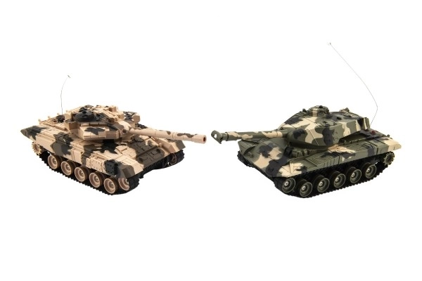 RC modeli za Tankovsko bitko z napolnjivimi baterijami