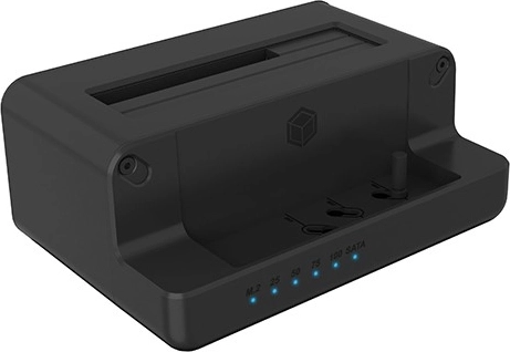 Namizna priklopna postaja za diske M.2 NVMe in SATA