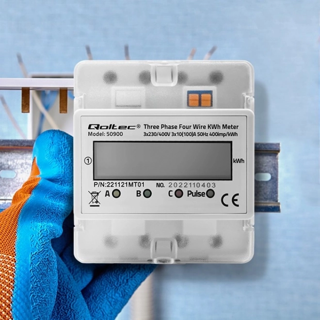 Trofazni elektronski števec električne energije | DIN letev | 400V | LCD | 4P