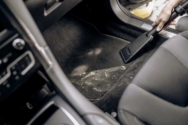 Odličen za čiščenje avtomobila