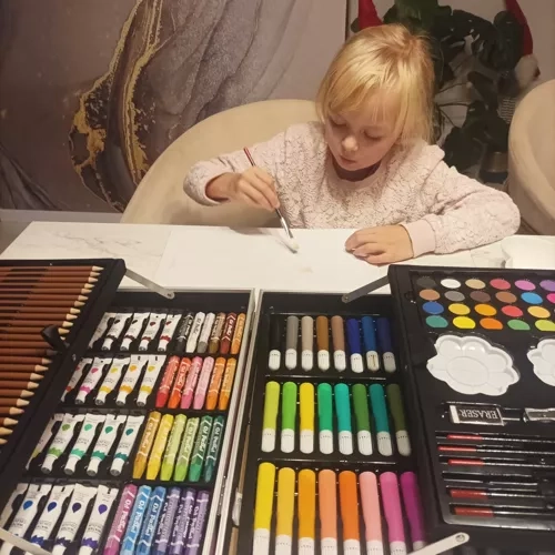 Velik komplet za risanje v kovvčku z enorogem Maaleo 22768