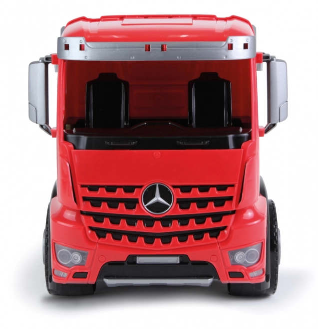 Lena Mercedes Arocs prekucnik