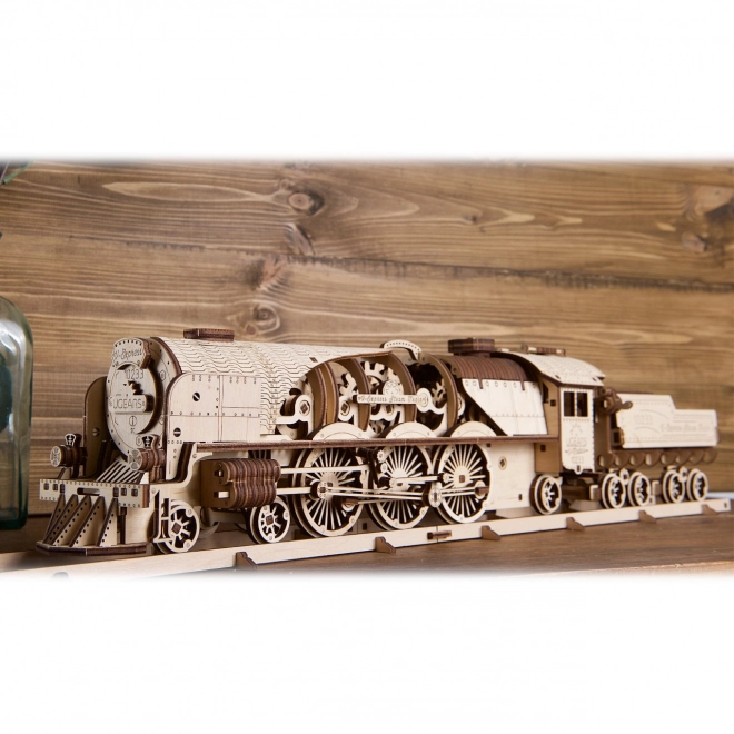 Ugears 3D sestavljanka - Lokomotiva V-express z vagonom 538 kosov