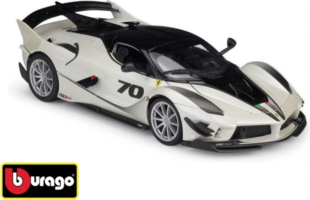 Bburago Ferrari FXX-K EVO št. 70 črno-beli model 1:18