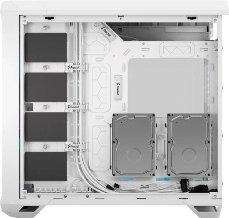 Pametna notranjost in čist cable management