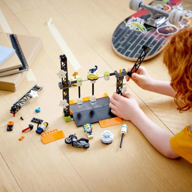 LEGO® City Kaskaderski izziv s kladivom