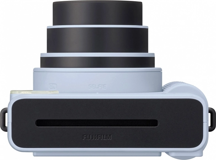 Selfie način z vgrajenim zrcalcem