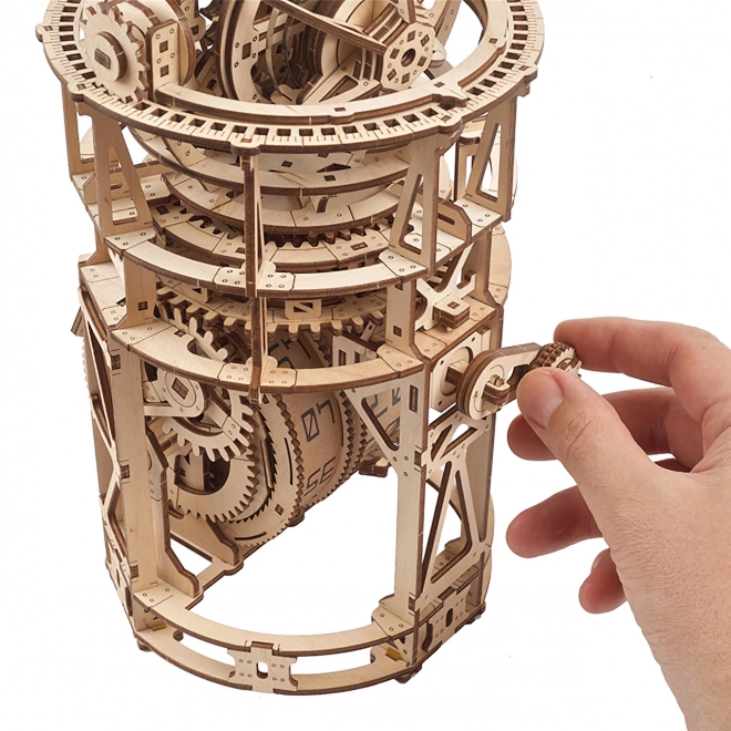 Ugears leseni mehanični model urnega mehanizma s tourbillonom