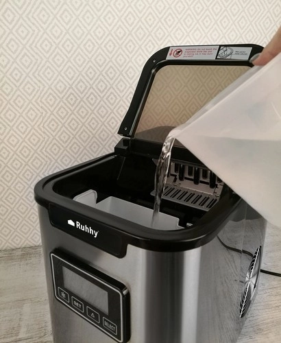 Proizvajalec ledenih kock Malatec K5536 srebrna/siva 120W