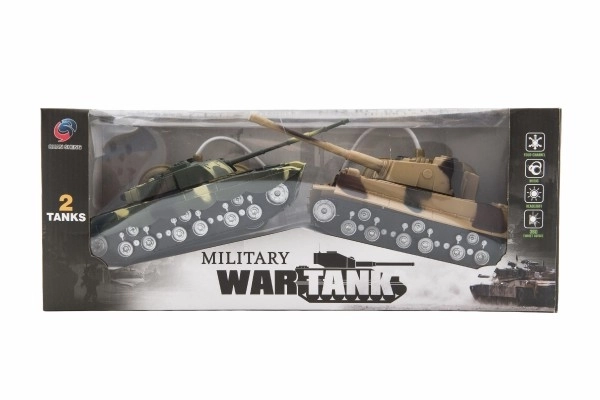 Dva RC tanki 1:32 z učinki