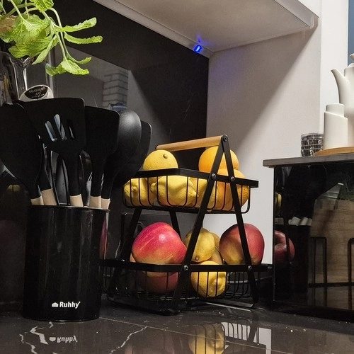 Dvonivojska košara za sadje in zelenjavo v loft slogu