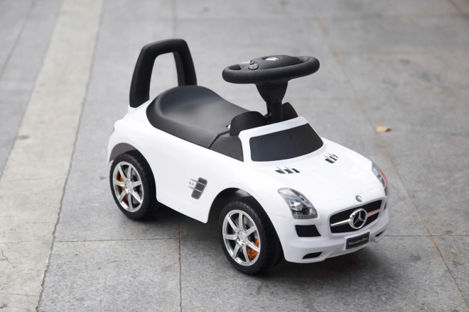Poganjalec Mercedes-Benz SLS AMG bel