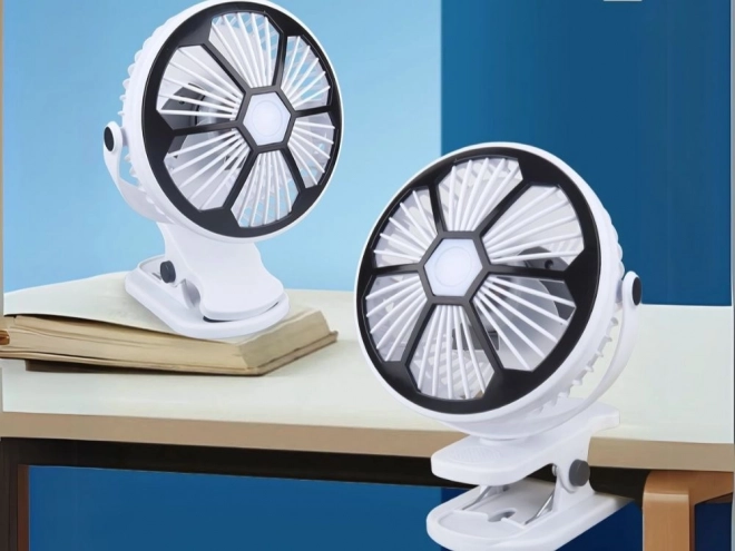 Namizni ventilator z LED lučko in sponko