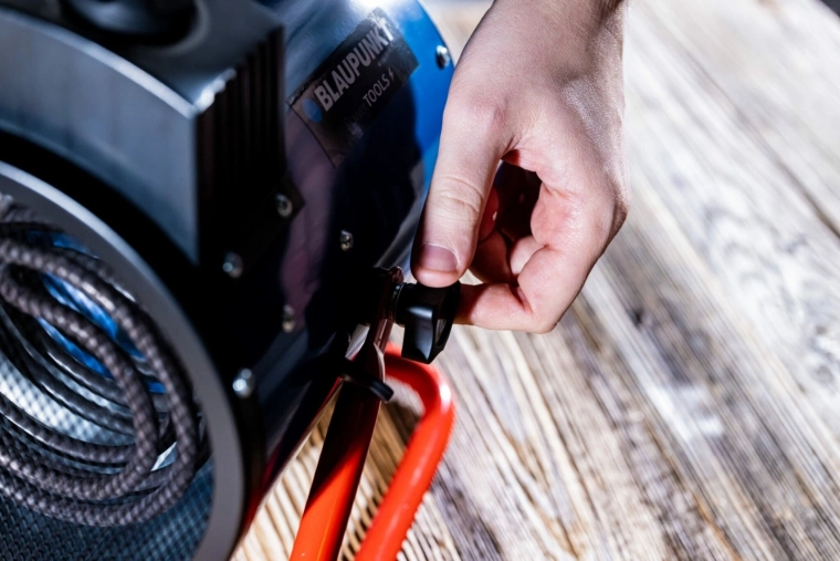 Nastavljiv termostat