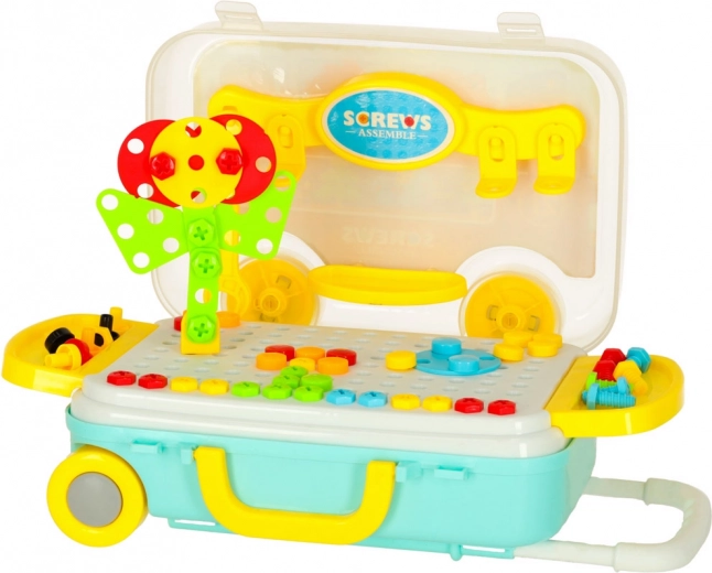 Praktičen kovček z igralno ploščo